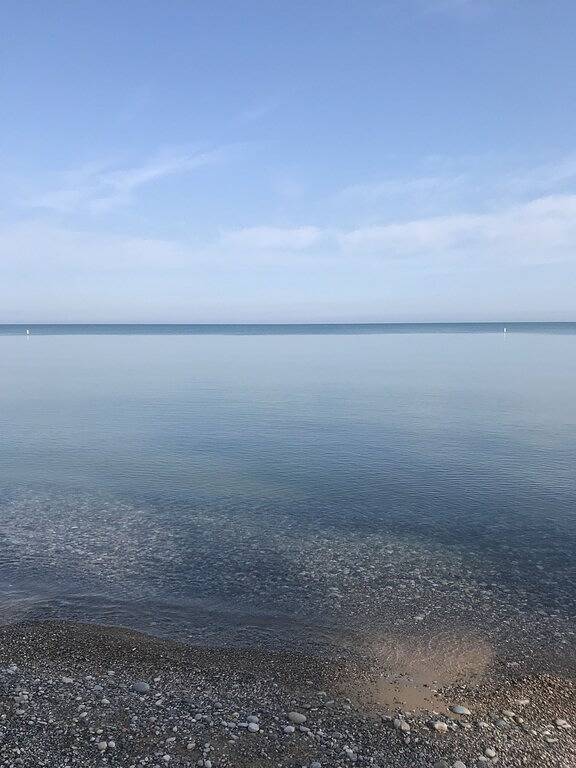 Mid-Century Charm and Steps to Private Beach! in Grand Bend, ON, Huronsee (Kanada)