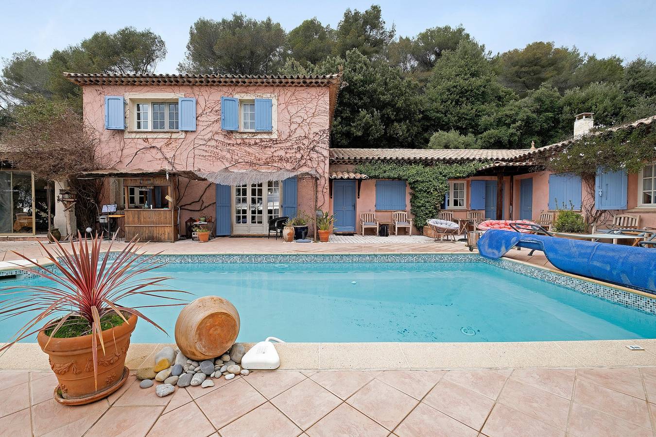 Camera Agapanthe con vista mare, Wi-Fi e aria condizionata in Tourrettes-sur-Loup, Costa mediterranea (Francia)
