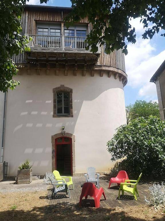 Gîte pour 6 personnes, avec jardin ainsi que terrasse et vue à Tournemire