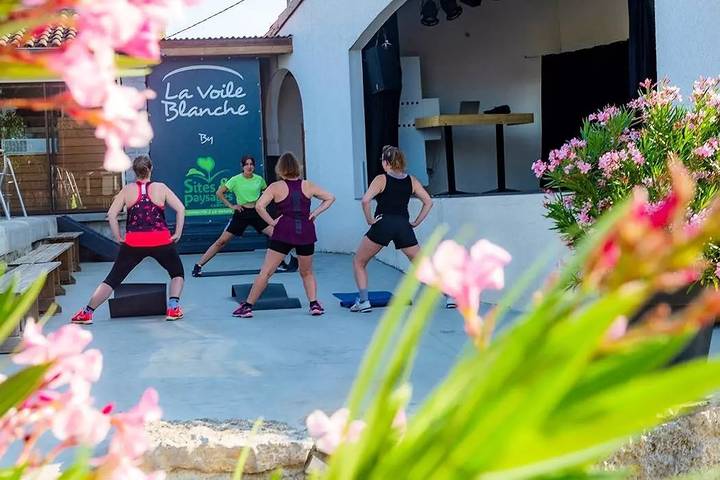 Mobil home pour 4 personnes, avec terrasse, animaux acceptés à Ruoms - 3