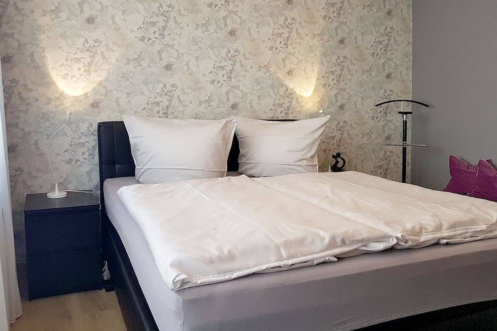 Ganze Wohnung, Fewo am Waldrand mit Terrasse nahe den Weinbergen ! \"Rheinsteig\" in Assmanshausen, Rüdesheim am Rhein