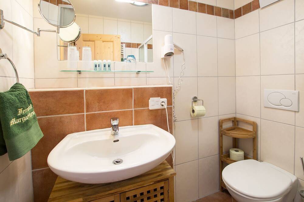 Ferienwohnung Schafberg - Apartment am Ferienhof Margarethengut am Attersee in Unterach am Attersee, Bezirk Vöcklabruck