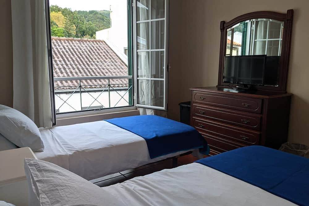Ganze Wohnung, Welcomebuddy - Casa Verde & Dourada in São Miguel Island, Furnas