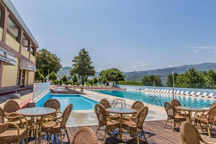 Hôtel pour 2 personnes, avec Balcon et Terrasse ainsi que Jardin et Piscine