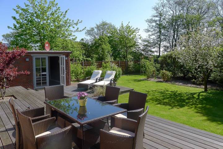 Ferienhaus für 6 Personen, mit Terrasse und Garten sowie Sauna in Süderende - 2