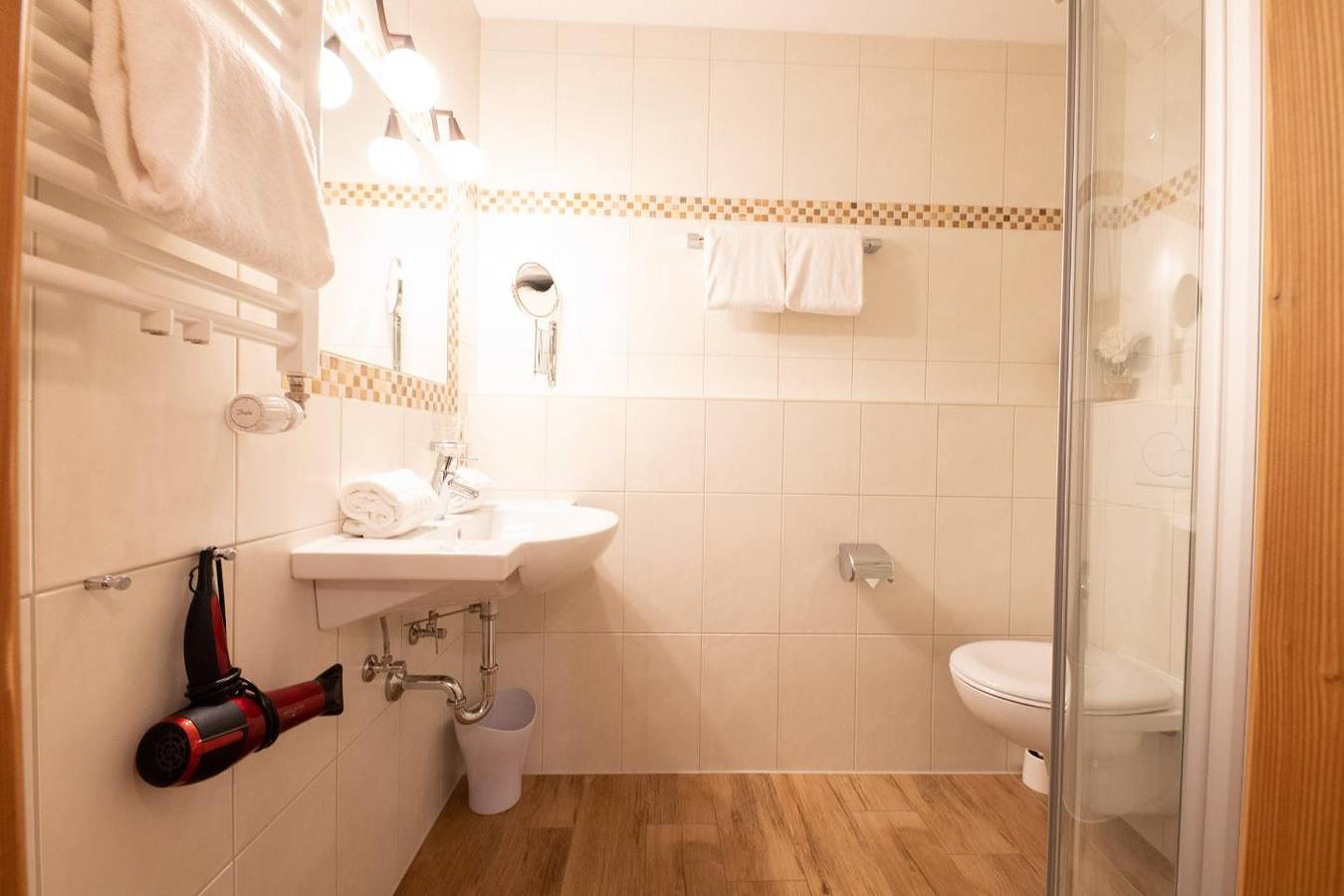 Ganze Wohnung, Ferienwohnung Löwenzahn in Grainau in Grainau, Eibsee