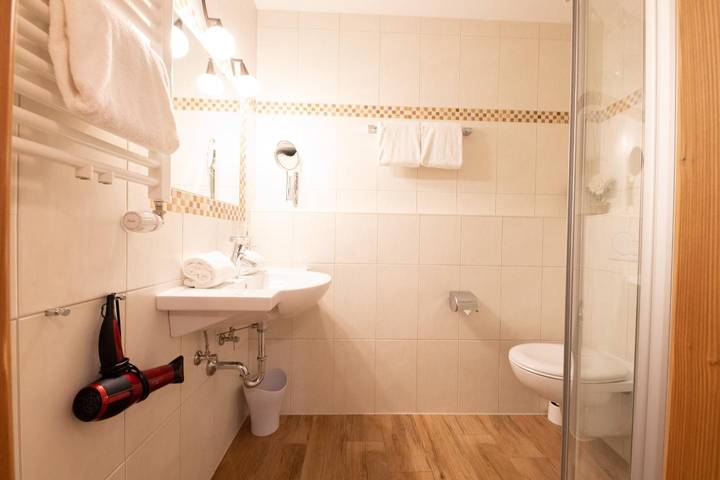 Ferienpark für 3 Personen, mit Garten und Ausblick in den Alpen - 4