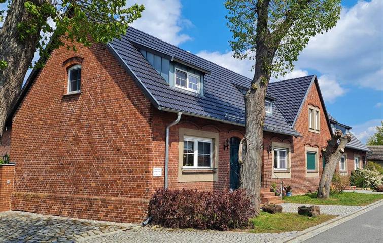 Ferienwohnung für 4 Personen, mit Garten und Ausblick in Luckau