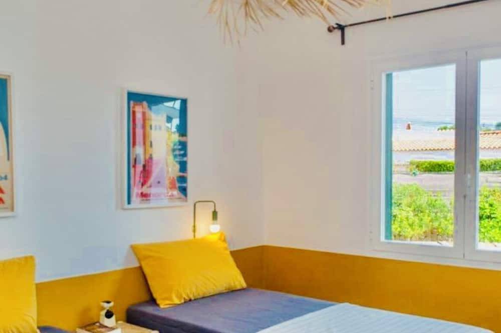 Villa Gabriela - Sleeps 8 - Son Remei, Punta Prima in Punta Prima, Sant Lluís