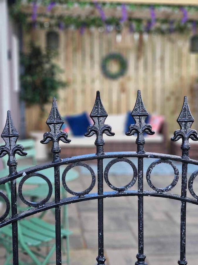 Holiday rental for 2 people, with Terrace and Garden as well as View in Dundalk