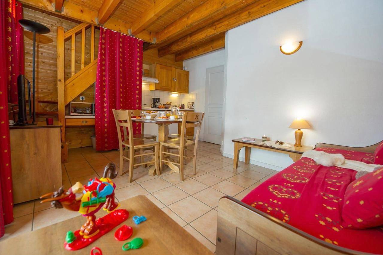 Résidence Goélia Le Village Gaulois in Saint-François-Longchamp, Le Grand Domaine