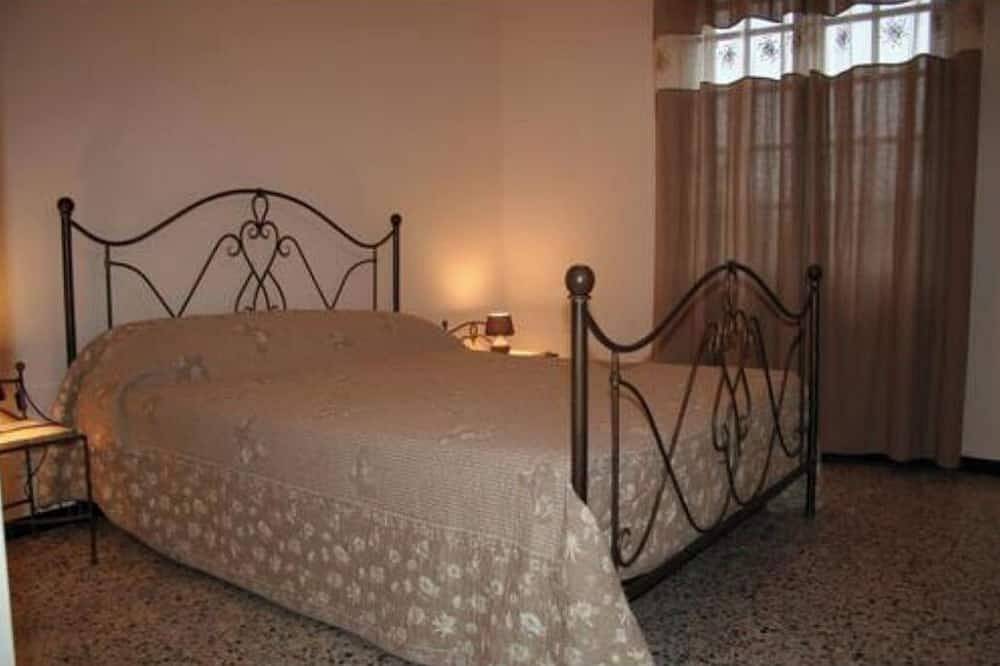 \"Villa Nona\" in Roussillon, Parc naturel régional du Luberon