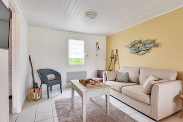 Location de vacances pour 6 personnes, avec terrasse et jardin à L'Épine