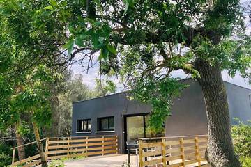 Gîte pour 4 personnes, avec terrasse et jardin à Durban-Corbières