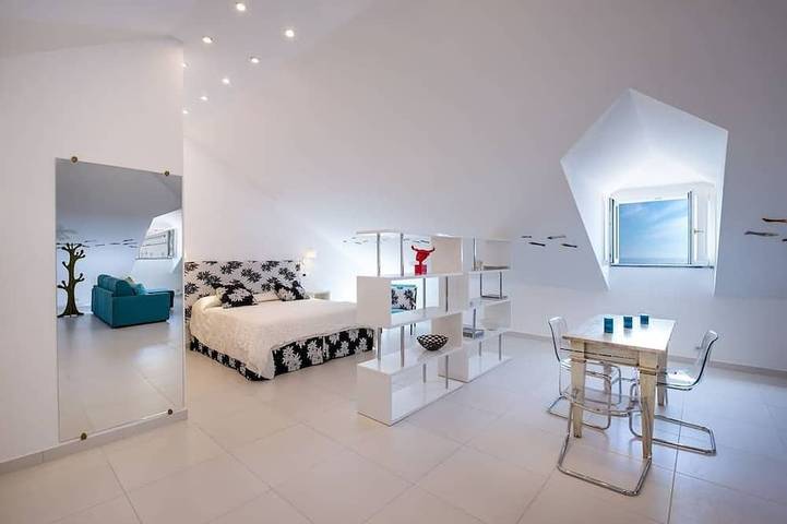 Appartement entier, Suite Fragola - Fruit Flats - Sea View by Amalfivacation.It- in Minori, Sorrento Coast