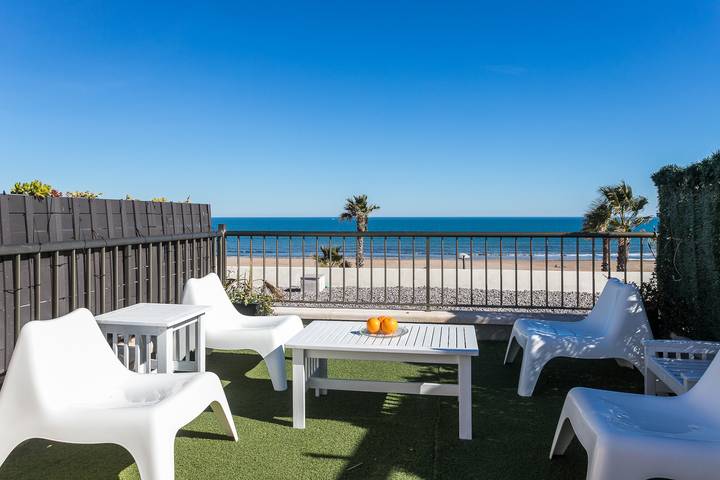 Apartamento para 4 personas, con Balcón y Terraza en Playa de la Malvarrosa