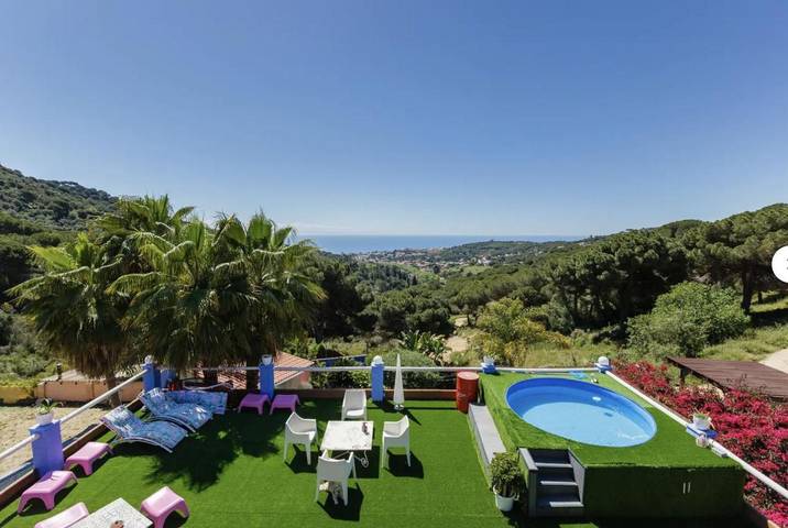 Casa rural para 8 personas, con Balcón y Terraza además de Jardín y Piscina en Premiá de Dalt - 2