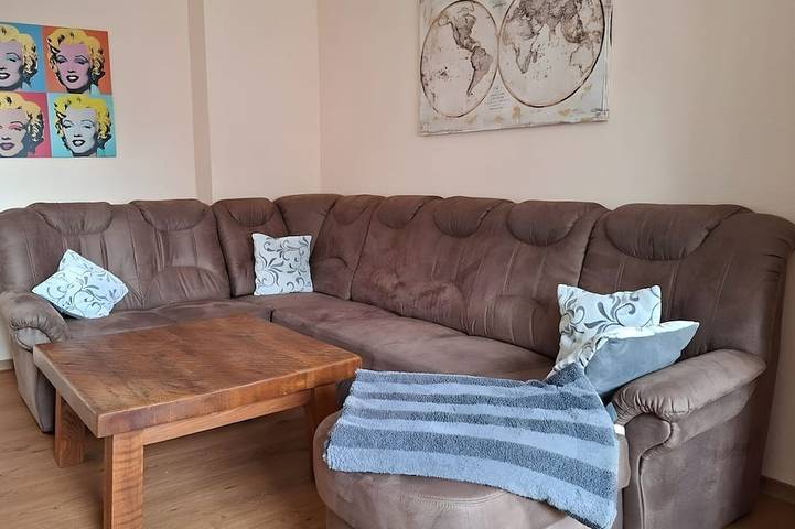 Ferienwohnung für 3 Personen, mit Terrasse und Garten in Völschow