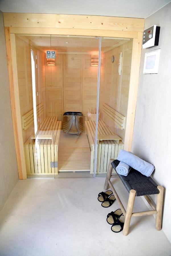 Hôtel pour 2 personnes, avec sauna et jardin ainsi que piscine et vue dans Kithnos Chora - 4