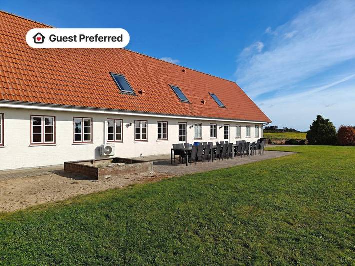 Ferienhaus für 20 Personen, mit Garten und Sauna sowie Pool und Terrasse, kinderfreundlich in Sønderborg kommun