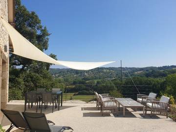 Gîte pour 4 personnes, avec terrasse et vue à BIO