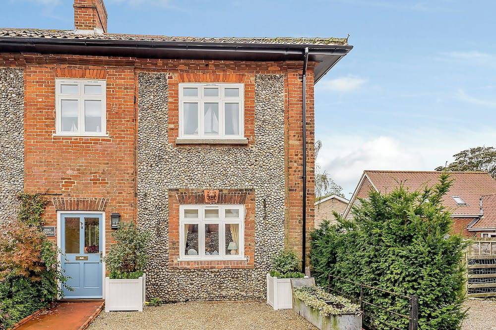 3 bedroom accommodation in Holt in Holt, Norfolk Coast