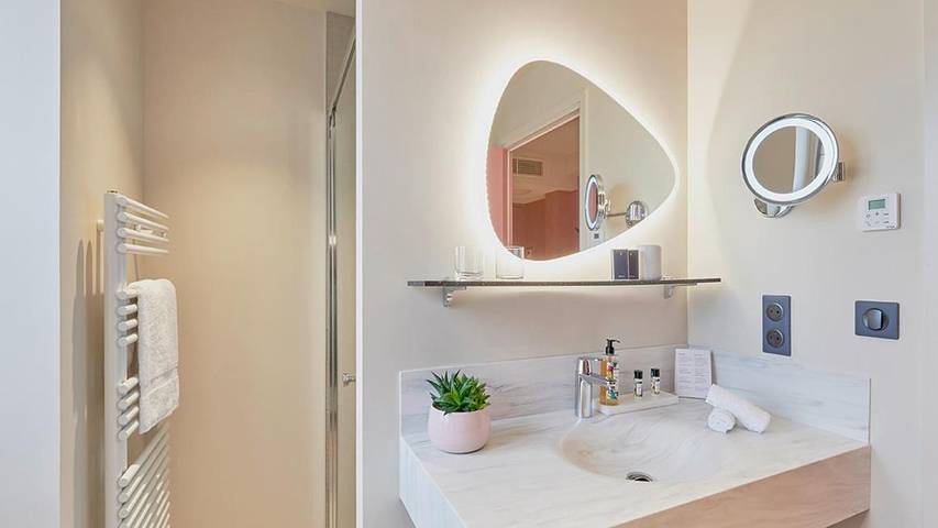 Hôtel pour 2 personnes, avec jardin et jacuzzi à Guer - 3