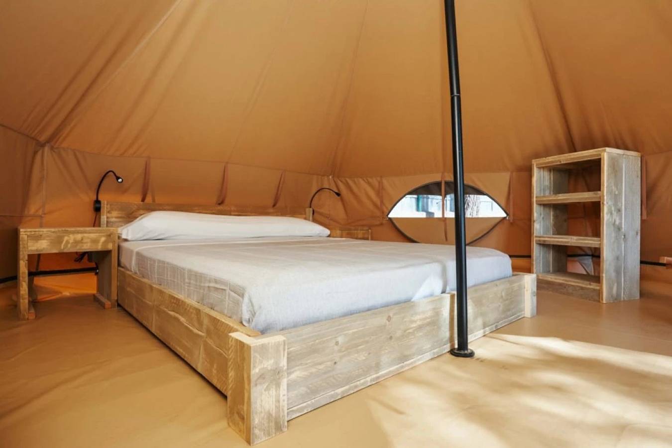 Zecamping 4 étoiles toboggans pataugeoire locatif 10m2 2 pers in Pals, Costa Brava