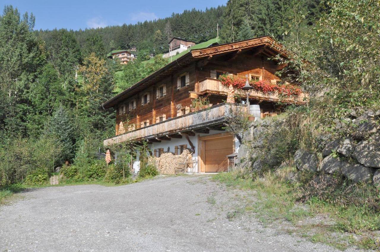 Ganze Wohnung, One-Bedroom Apartment with Terrace in Ramsberg, Zillertaler Alpen