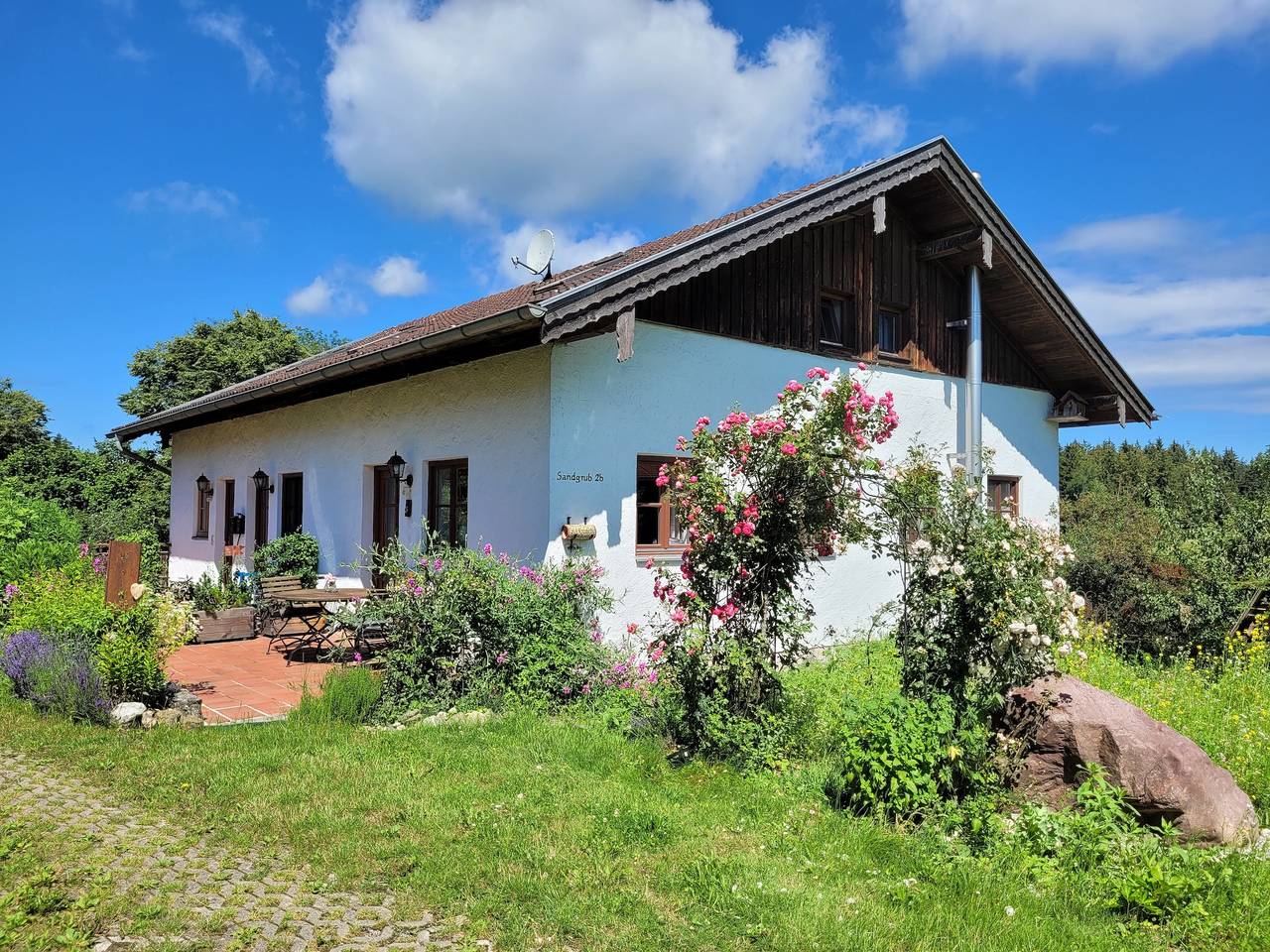 Ganze Ferienwohnung, Gilg-Kräuterhof - Ferienwohnung Sonnenschein, für 5 Personen, 70 qm, 2 sep. Schlafzimmer in Schnaitsee, Landkreis Traunstein