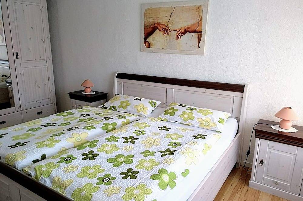 Ganze Wohnung, Fewo - Nahe der documenta Stadt Kassel / Weltkulturerbe Bergpark Wilhelmshöhe in Fuldabrück, Hessisches Bergland