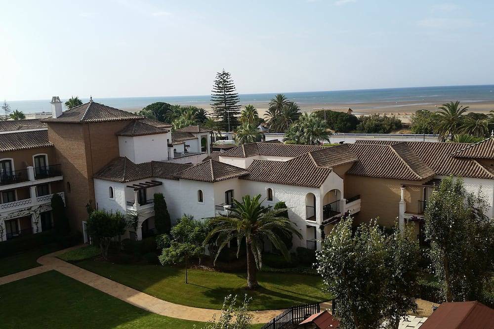 Apartamento entero, Casa Chareb - Impresionantes vistas. Playa de ubicación. Vacaciones inolvidables in Isla Canela, Ayamonte