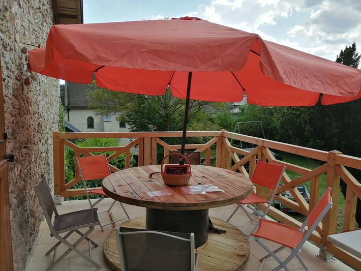 Gîte pour 12 personnes, avec terrasse et jardin, animaux acceptés dans l' Ain - 4