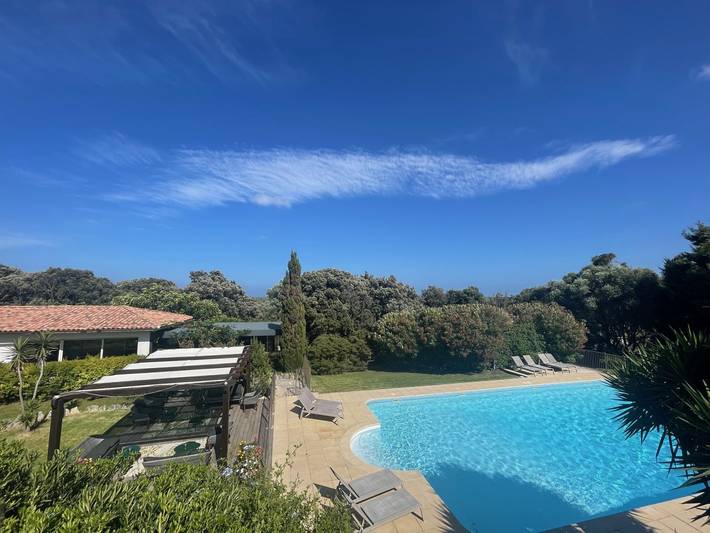 Chambre d’hôte pour 2 personnes, avec piscine et jardin