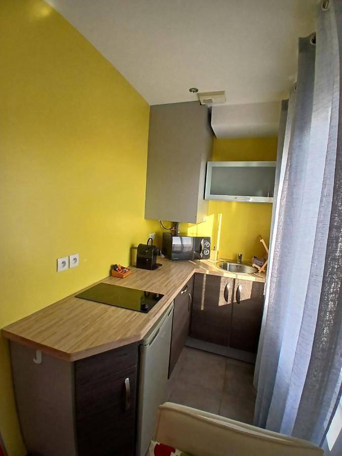 Location de vacances pour 2 personnes, avec terrasse et vue dans Petit-Fort-Philippe - 3