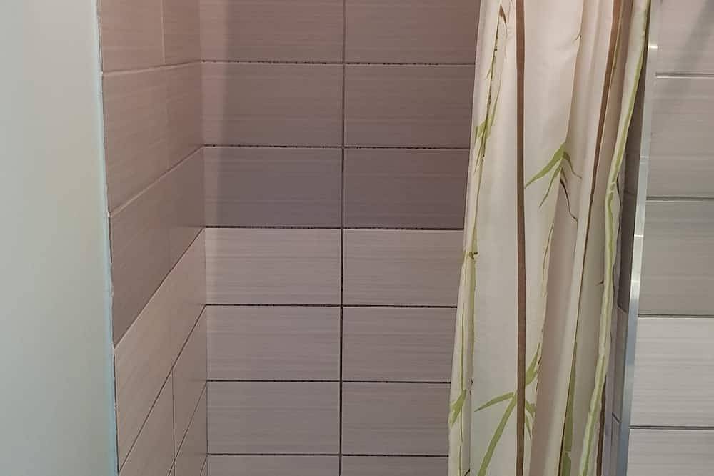 Ganze Wohnung,  T2 apartment at the foot of the Estérel and the beaches in Le Dramont, Saint-Raphaël