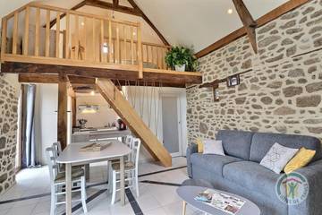 Gîte pour 4 personnes, avec jardin et terrasse dans Coglès