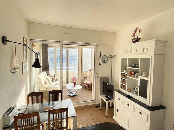 Gîte pour 2 personnes, avec balcon, adapté aux familles dans Dahouët