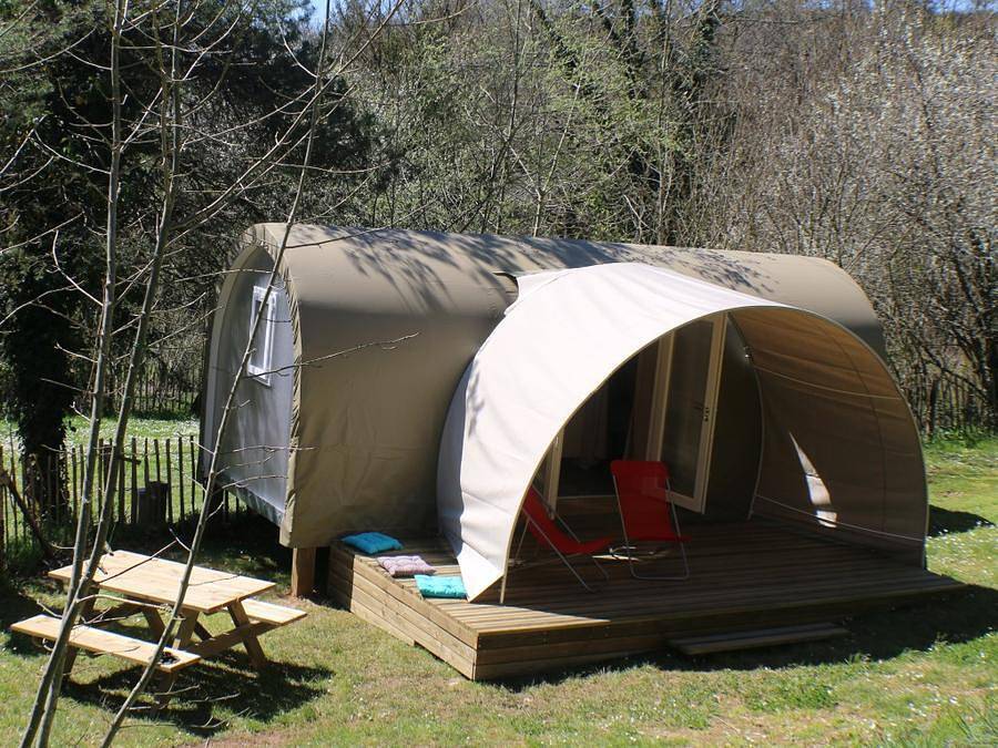 Camping Moulin de Chaules  - Bungalow de lona 4 personas - Cocosweet sin instalaciones sanitarias in Saint-Constant-Fournoulès, Región de Aurillac
