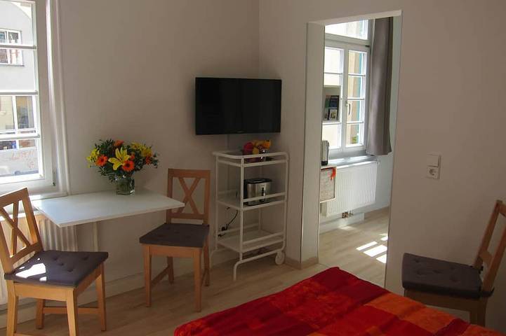 Ganze Wohnung, Studio-Apartment \"Am Nonnenhaus\", Altstadt, Uni-Nähe bis 2 Personen, inkl. Wlan in Tübingen, Neckar-Alb