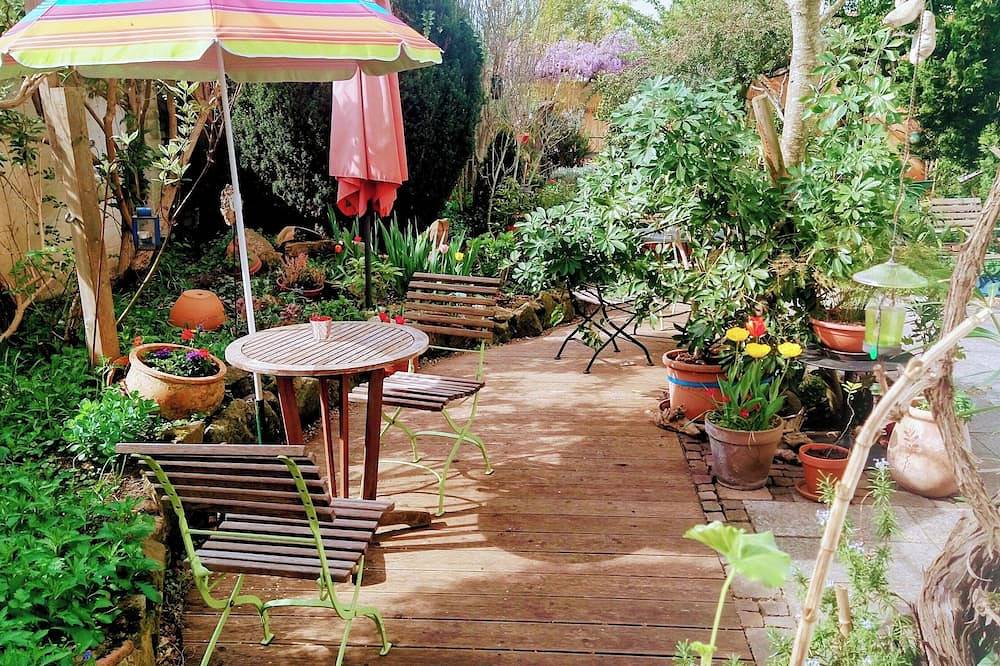 Ganze Wohnung, Helle und ruhige Ferienwohnung mit Garten in Ludwigshafen, Pfälzer Rheinebene