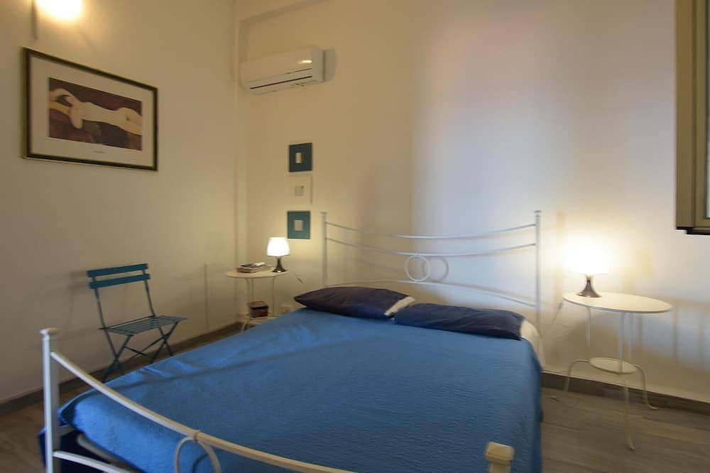 6 bedroom awesome home in Brucoli in Augusta (Sicily), Augusta (Municipality)