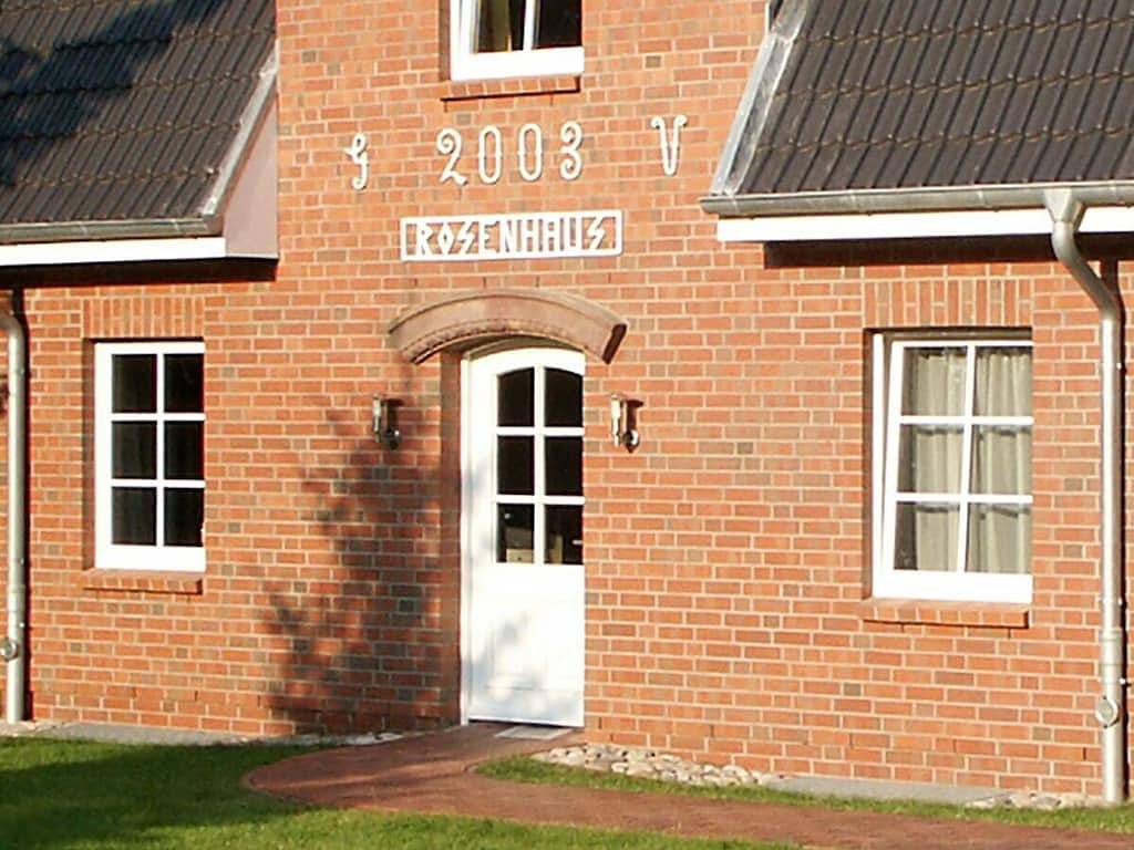 Rose House dans le parc Heide in Nebel, Amrum