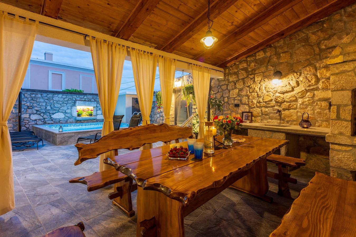 Casa vacanza a Kvarn a partire da 420€ a notte