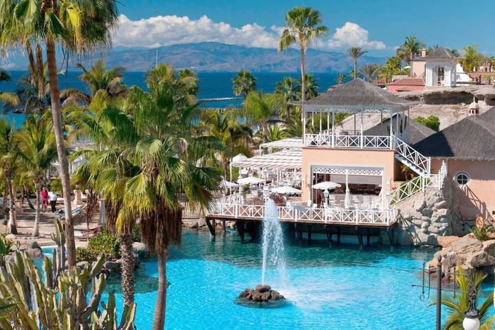 Resort per 2 persone, con Idromassaggio e Terrazza nonché Giardino e Piscina a Tenerife