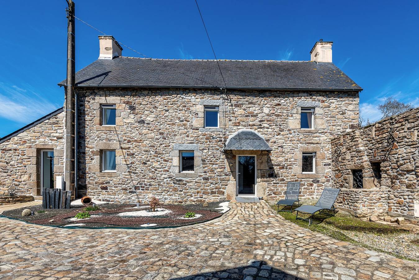 Casa 'Gite 8 Pers Au Calme - 9kms Plages' con Terraza Compartida, Jardín Privado y Wi-Fi in Guilers, Región de Brest