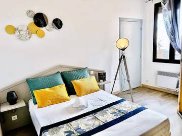 Hôtel pour 2 personnes, avec terrasse ainsi que vue sur le lac et vue à Aiguines