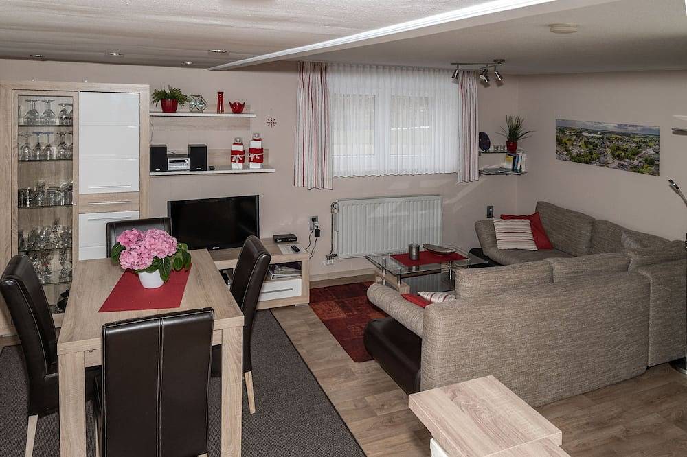 Ganze Wohnung, Moderne, gemütliche Nichtraucherwohnung in Bütgenbach mit Blick auf den See in Bütgenbach, Naturpark Hohes Venn