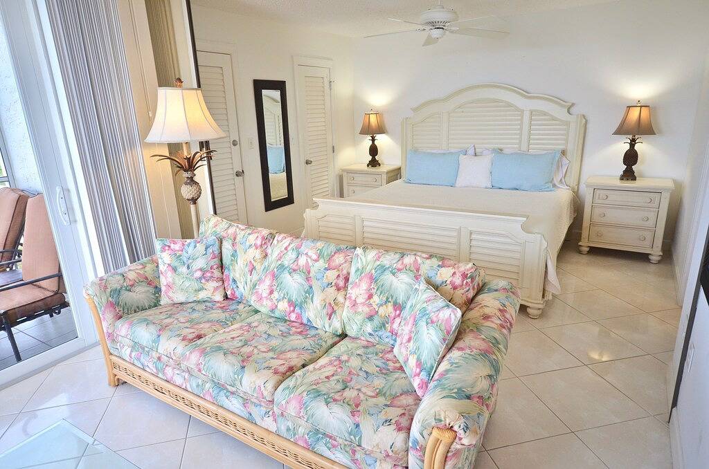 Ganze Wohnung, Spektakuläre Ausblicke auf die 9. Etage und Sonnenuntergänge! Schritte zum Strand. Kostenloses Wifi in der Suite. in Bonita Bay, Bonita Springs