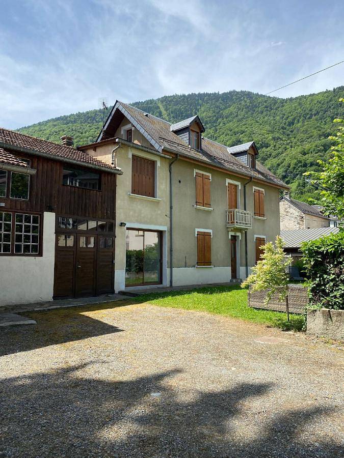 Villa per 7 persone, con Terrazza e Giardino nonché Panorama a Bagnères-de-Luchon